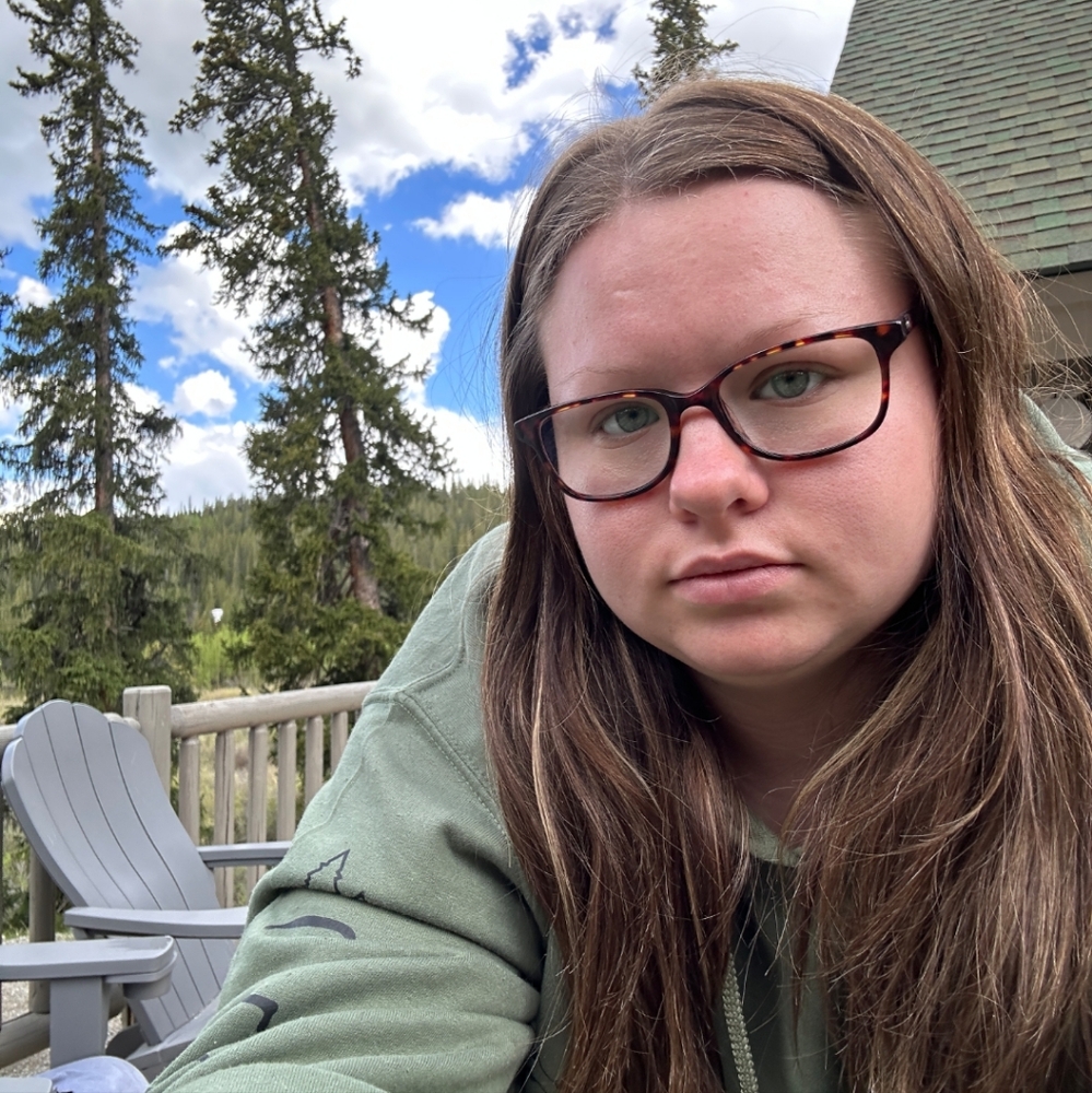 Meet your Posher, Ravyn